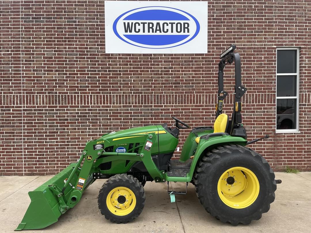 Image of John Deere 3038E Image 0