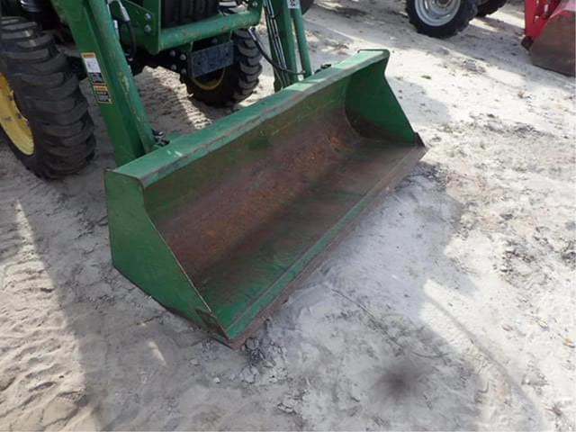Image of John Deere 3038E equipment image 3