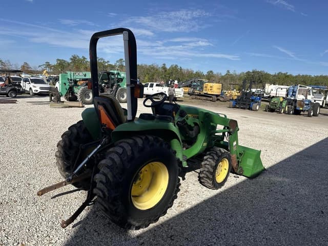 Image of John Deere 3038E equipment image 3
