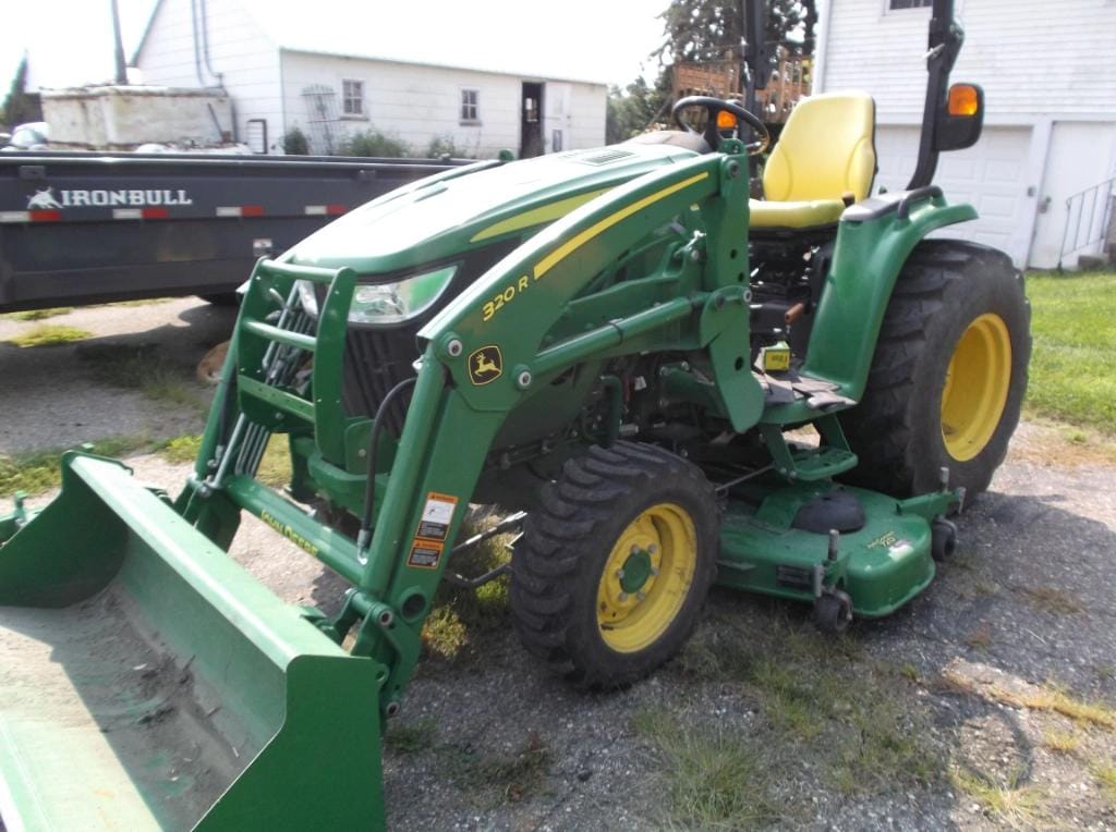 John Deere 3039R Equipment Image0