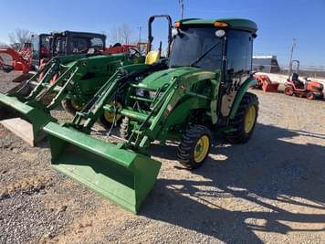 Main image John Deere 3039R