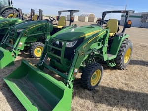 John Deere 3039R Image