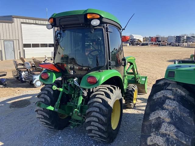 Image of John Deere 3039R equipment image 2