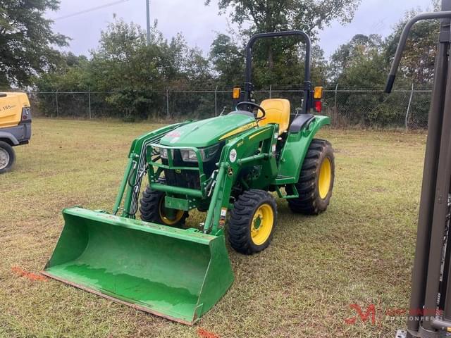 Image of John Deere 3043D equipment image 3