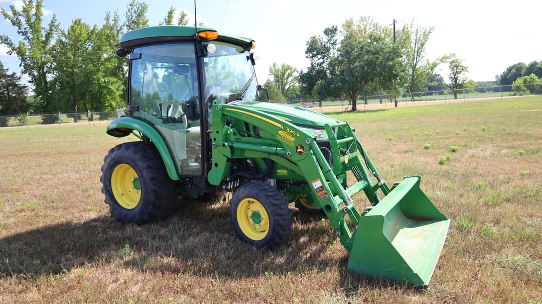 Image of John Deere 3046R Primary image