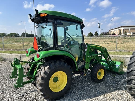Image of John Deere 3046R Primary image
