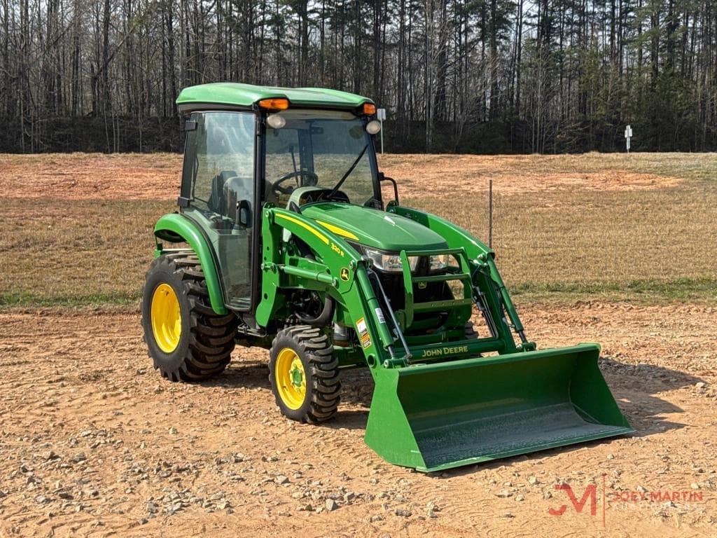 Image of John Deere 3046R Primary image