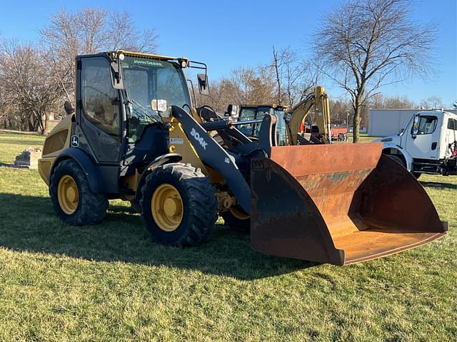 Image of John Deere 304K equipment image 2