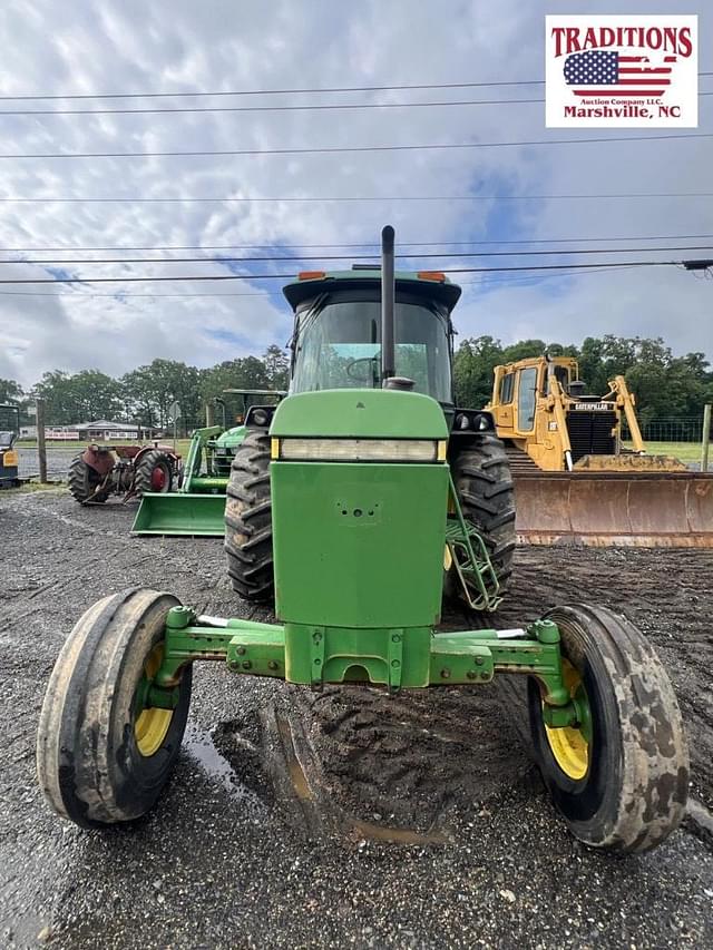 Image of John Deere 3055 equipment image 2