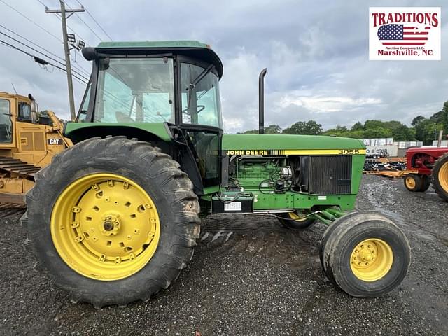 Image of John Deere 3055 equipment image 4