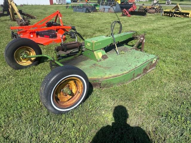 Image of John Deere 307 equipment image 4