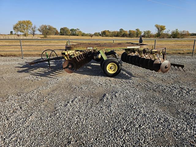 Image of John Deere 310 equipment image 2