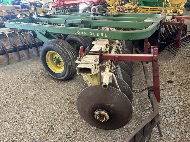 Image of John Deere 310 equipment image 3