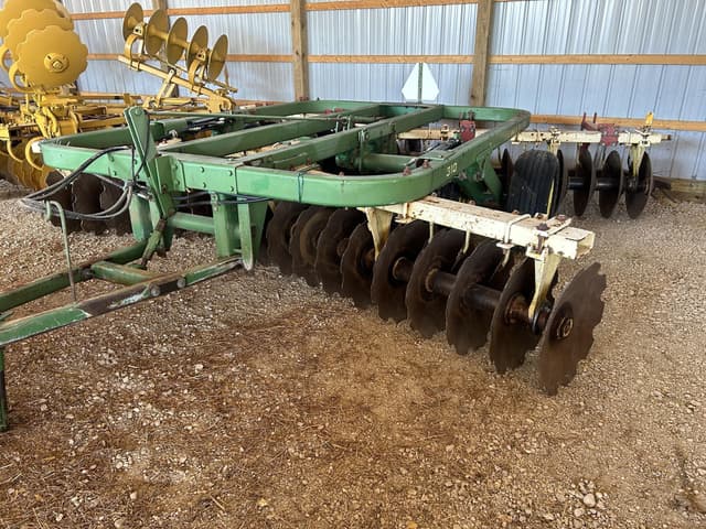 Image of John Deere 310 equipment image 1