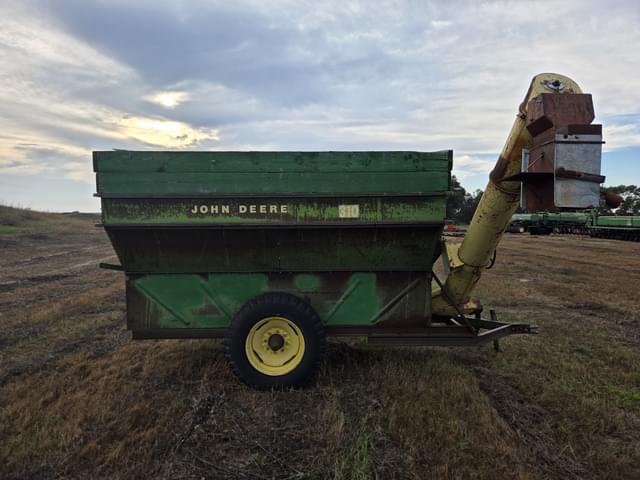 Image of John Deere 310 equipment image 2