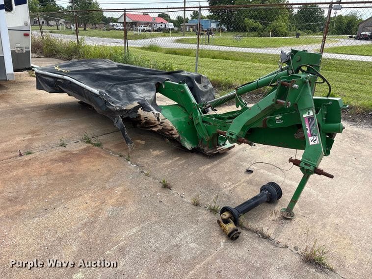 John Deere R310 Equipment Image0