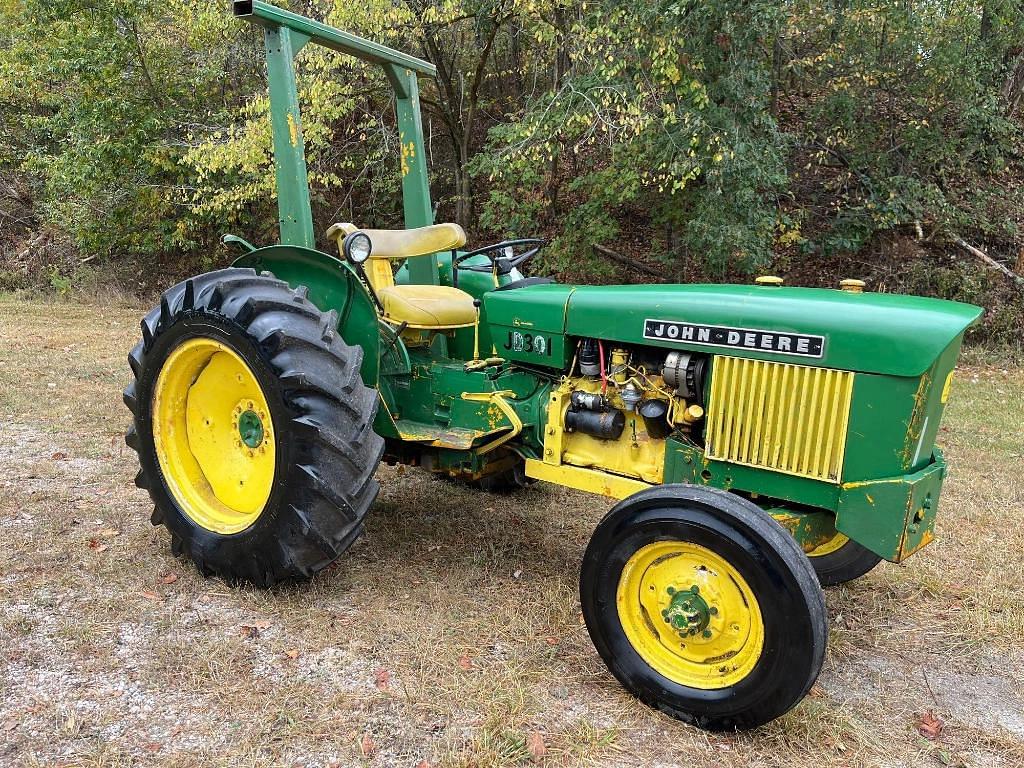 Image of John Deere 310 Primary image