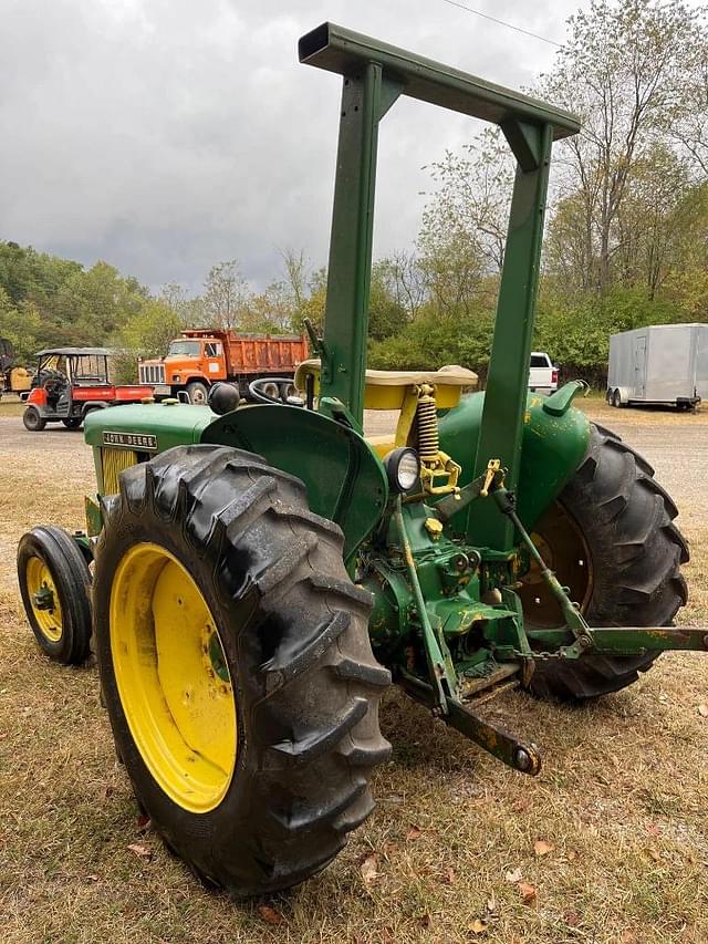 Image of John Deere 310 equipment image 3