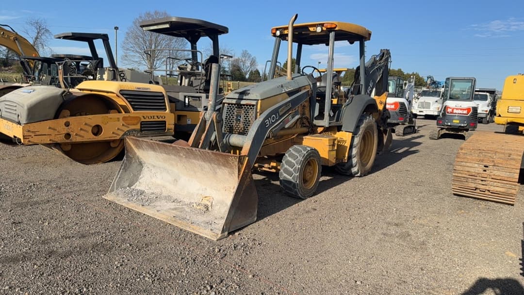 Image of John Deere 310J Primary image
