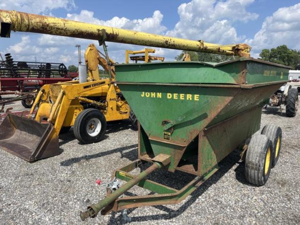 Main image John Deere 310