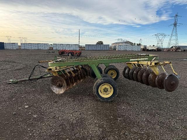 Image of John Deere 310 equipment image 1