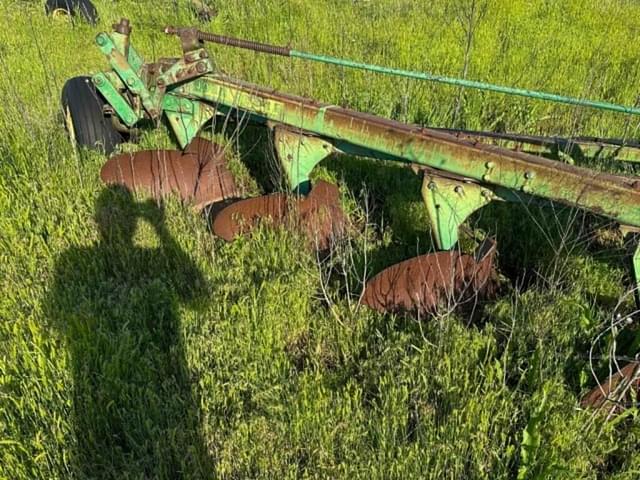 Image of John Deere 3100 equipment image 2