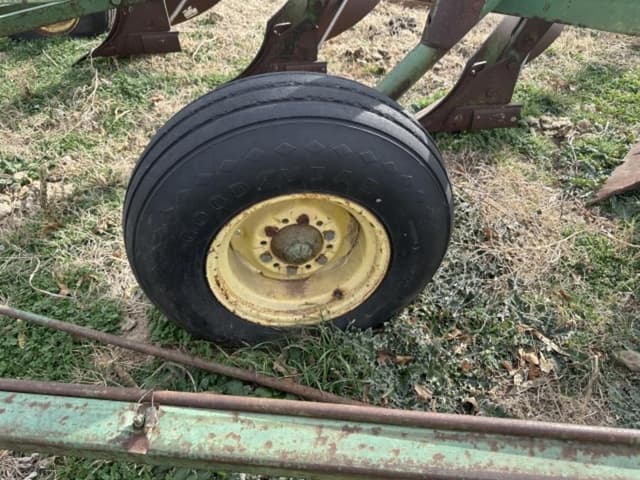 Image of John Deere 3100 equipment image 3