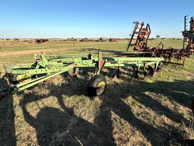 Image of John Deere 3100 equipment image 3