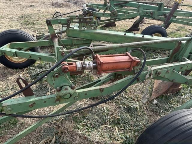 Image of John Deere 3100 equipment image 3