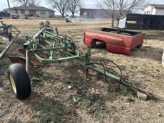 Image of John Deere 3100 equipment image 1