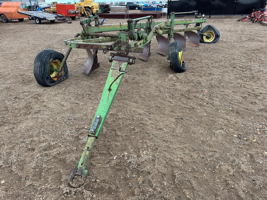 Image of John Deere 3100 Primary image