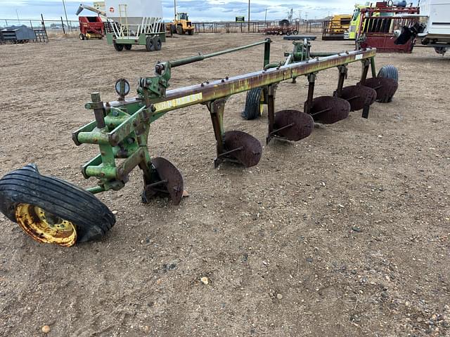 Image of John Deere 3100 equipment image 2