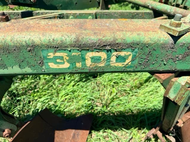 Image of John Deere 3100 equipment image 4