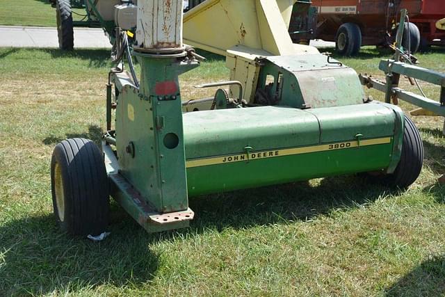 Image of John Deere 3800 equipment image 4