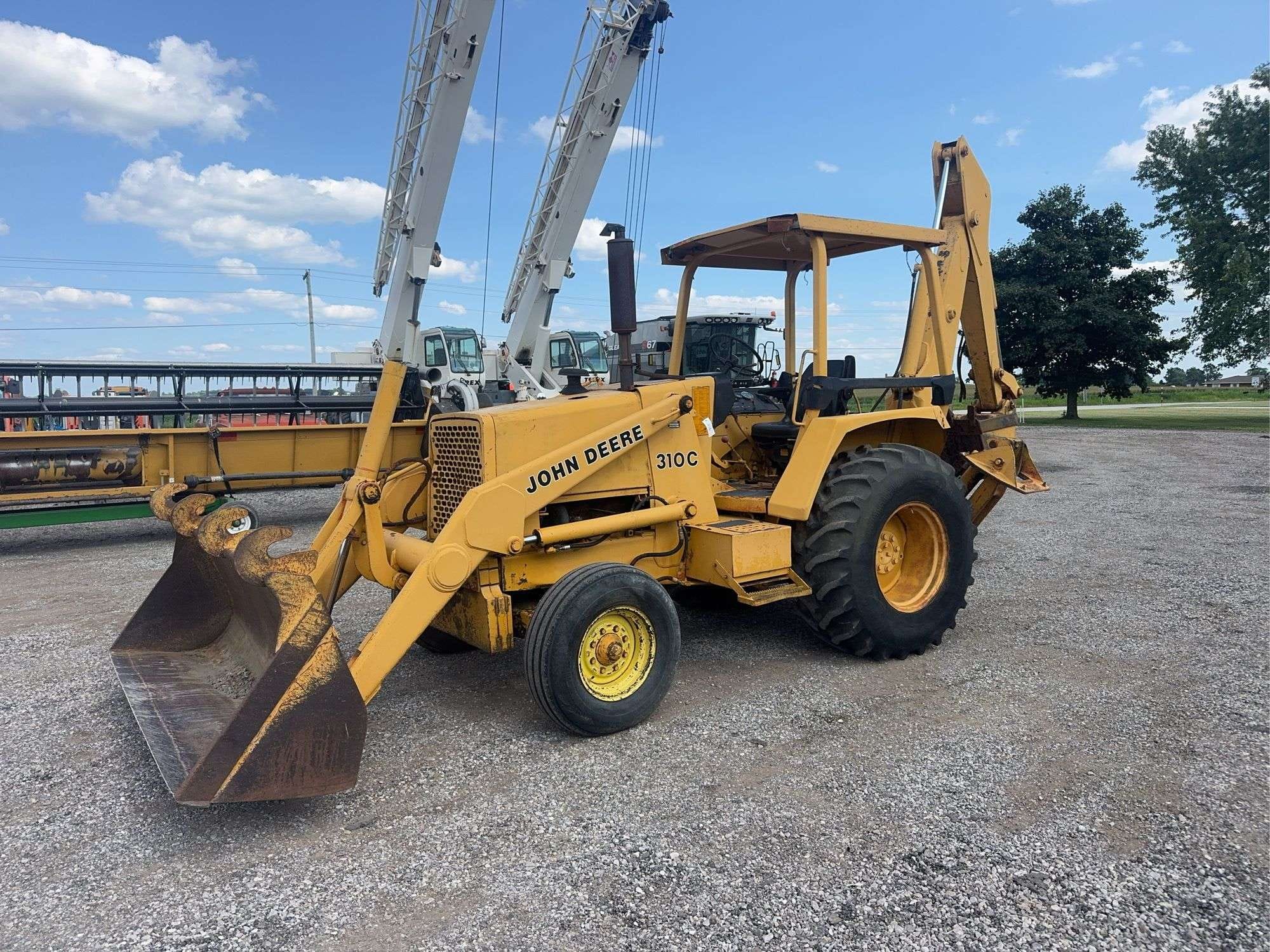 John Deere 310C Equipment Image0