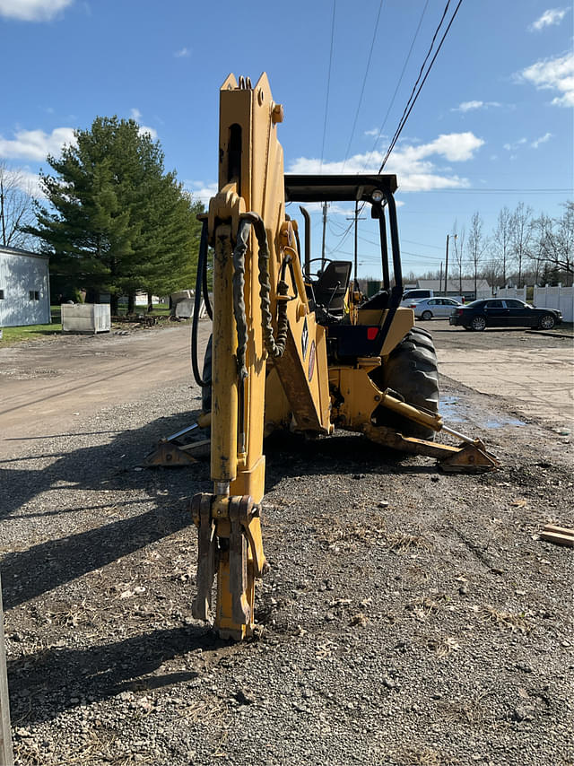 Image of John Deere 310C equipment image 3