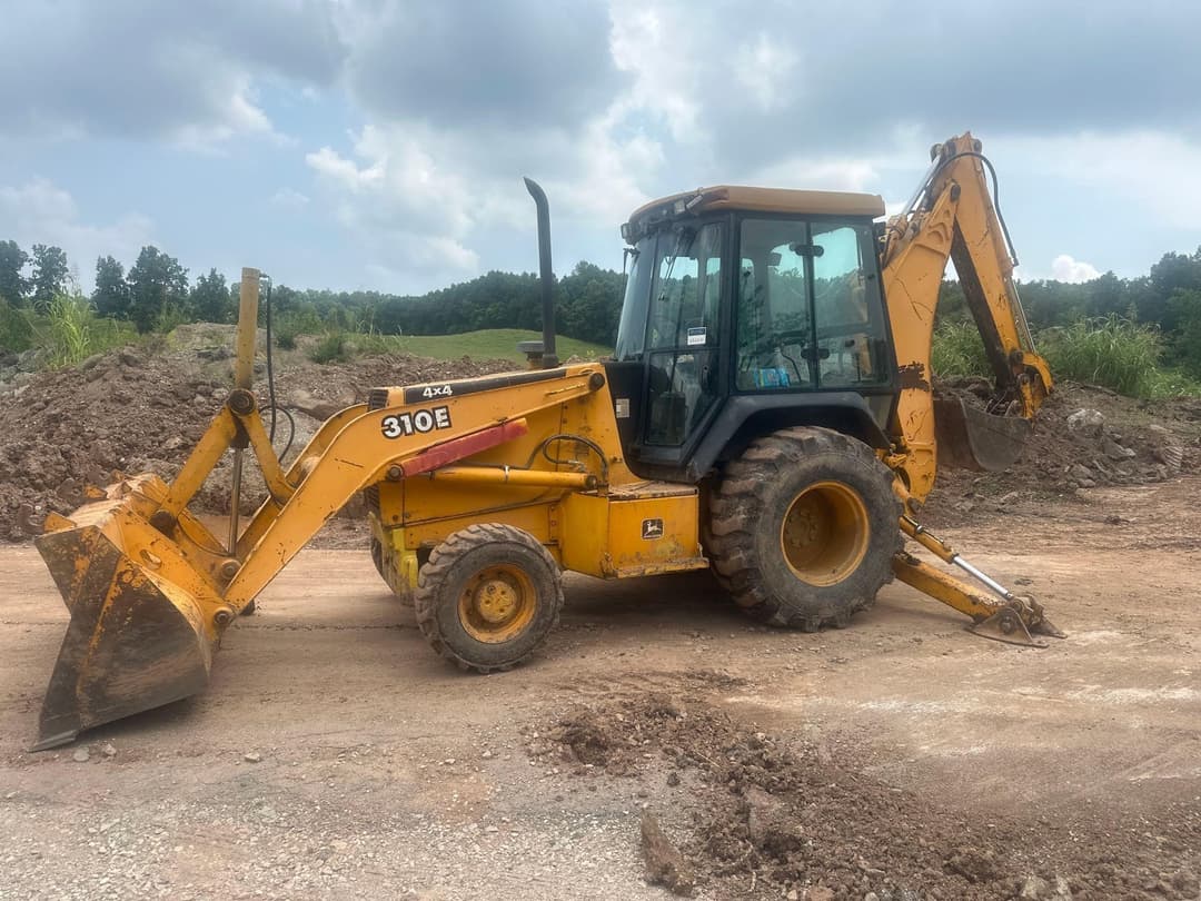 Image of John Deere 310E Primary image