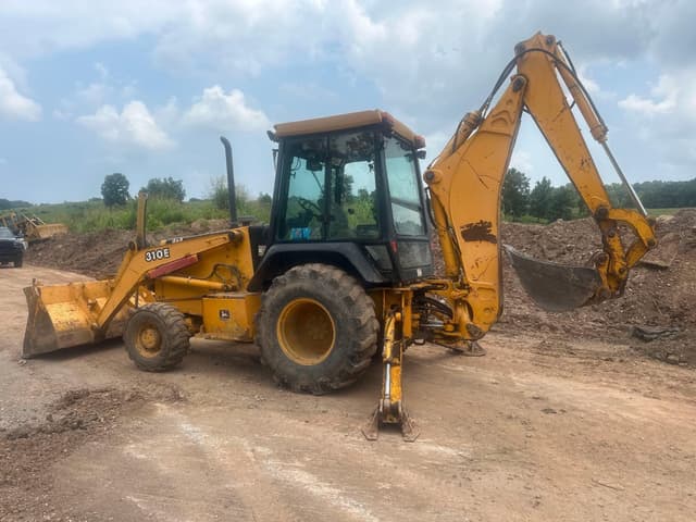 Image of John Deere 310E equipment image 1