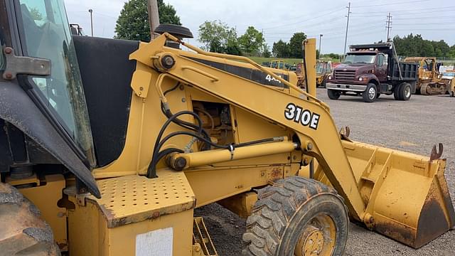 Image of John Deere 310E equipment image 4