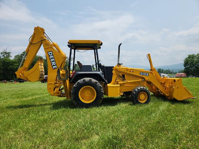 Image of John Deere 310E equipment image 3