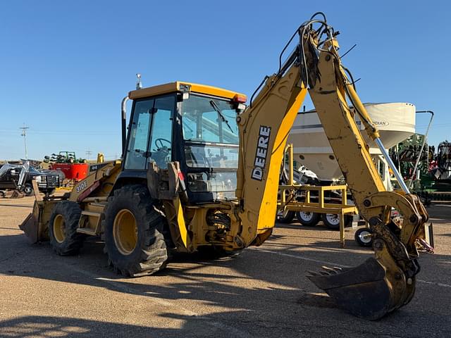 Image of John Deere 310E equipment image 4