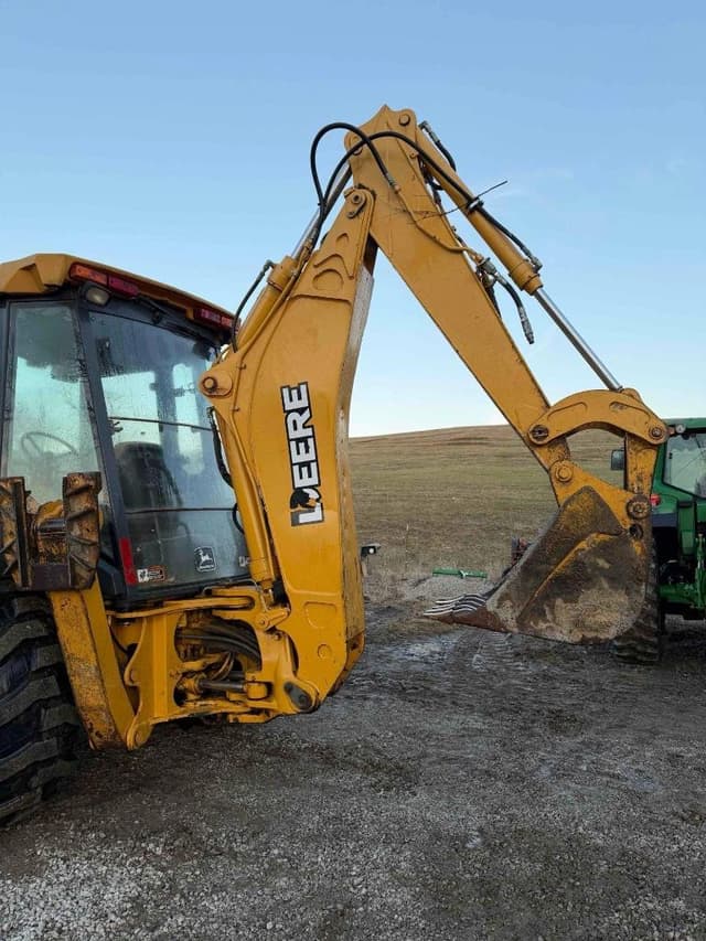 Image of John Deere 310G equipment image 4