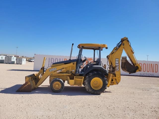 Image of John Deere 310G equipment image 1