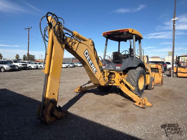 Image of John Deere 310G equipment image 4