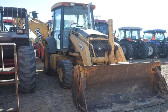 Image of John Deere 310G equipment image 3