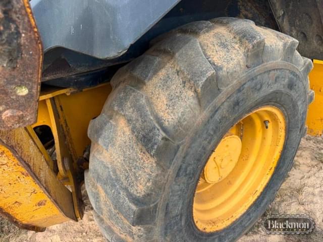 Image of John Deere 310J equipment image 4