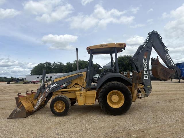Image of John Deere 310J equipment image 1
