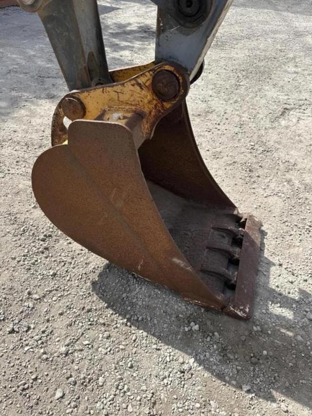 Image of John Deere 310J equipment image 2