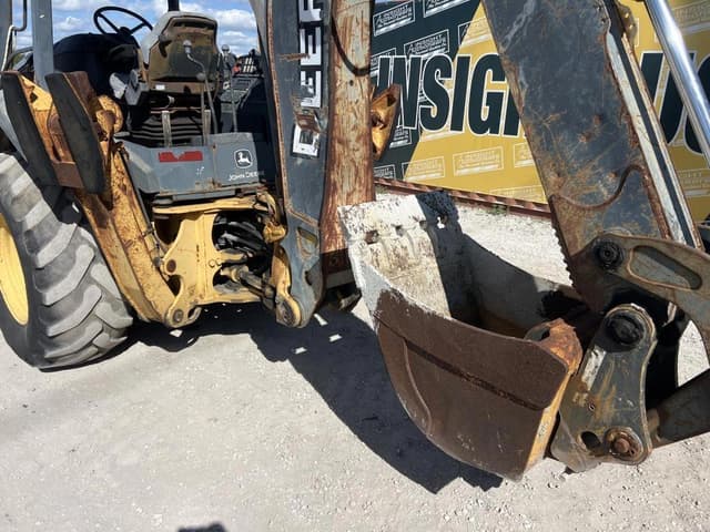 Image of John Deere 310J equipment image 2