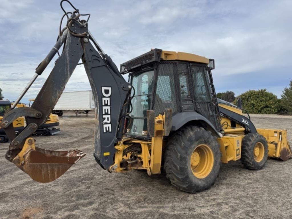 Image of John Deere 310L Image 1